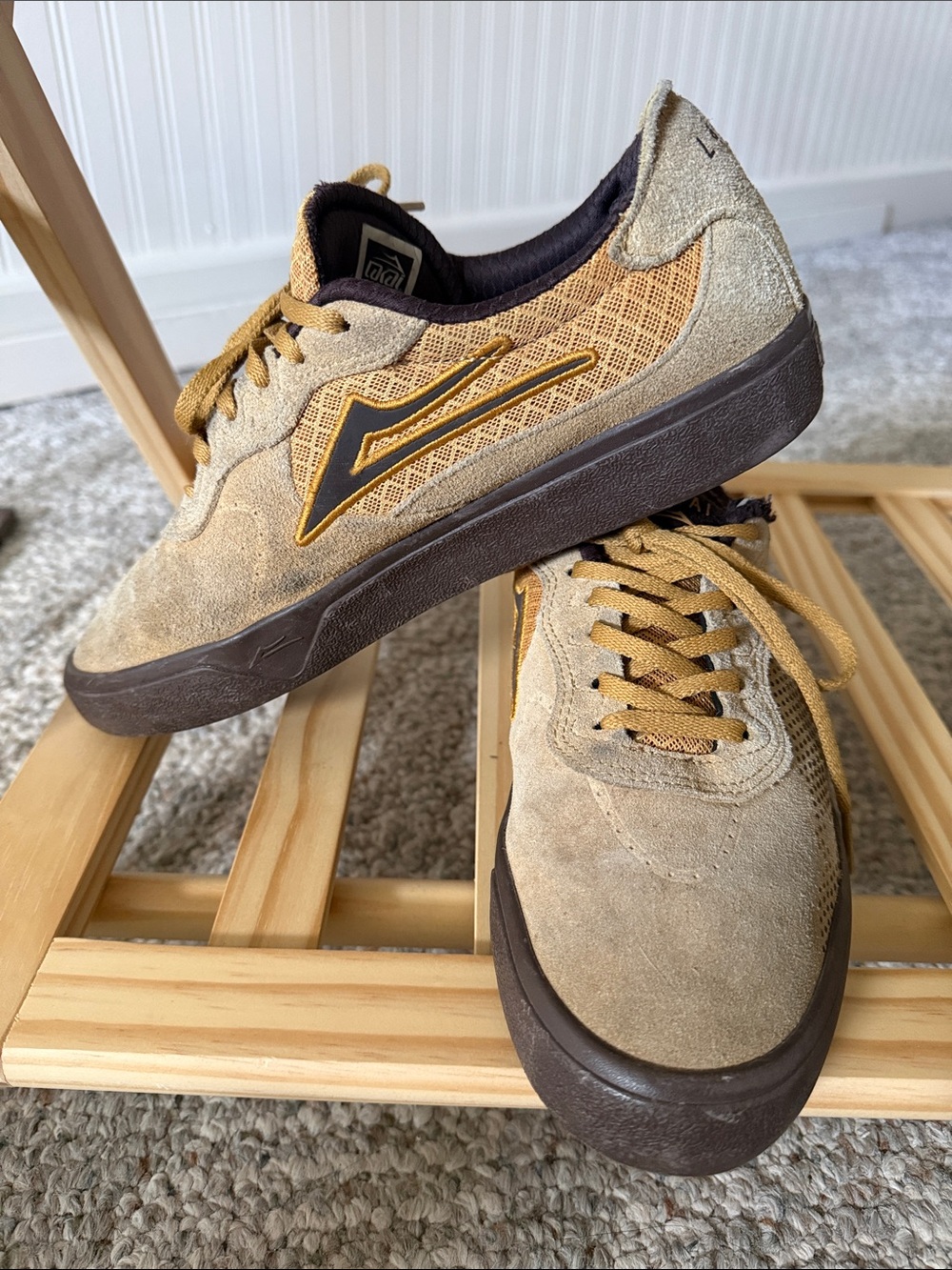 Men's LAKAI ESSEX SKATE Suede Lace-Up Sneakers in Tan and Brown EU 42 US 8.5 7.5
